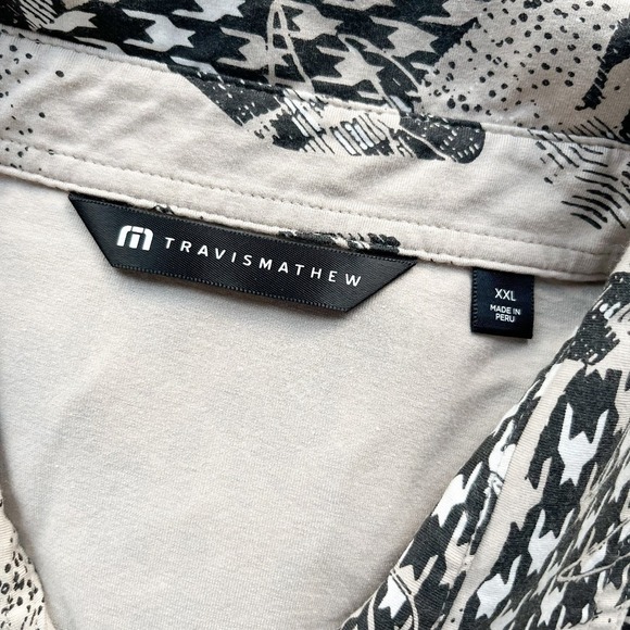Travis Mathew Mens Short Sleeve Golf Polo Shirt XXL Tan Black White Houndstooth - Picture 9 of 10